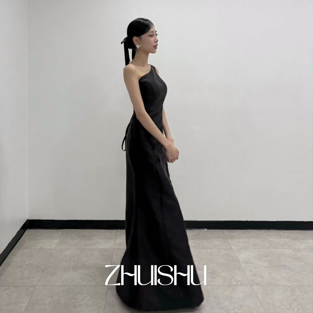 Modern Korean Lifestyle - ZHUISHU Een schouder zwarte avondjurken Koreaanse